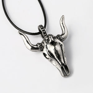 Vintage Retro Choker Viking Bull Skull Biker Necklace front