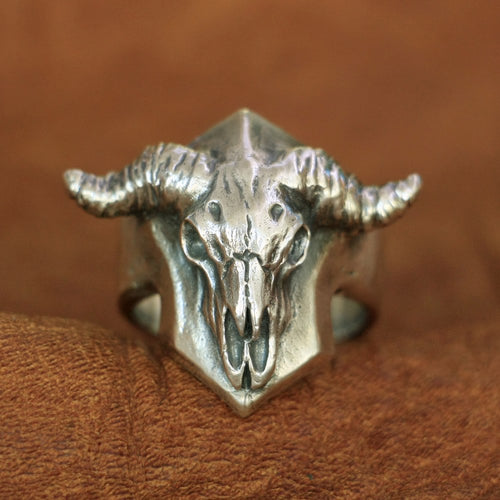 Sterling Silver Bull Skull Ring